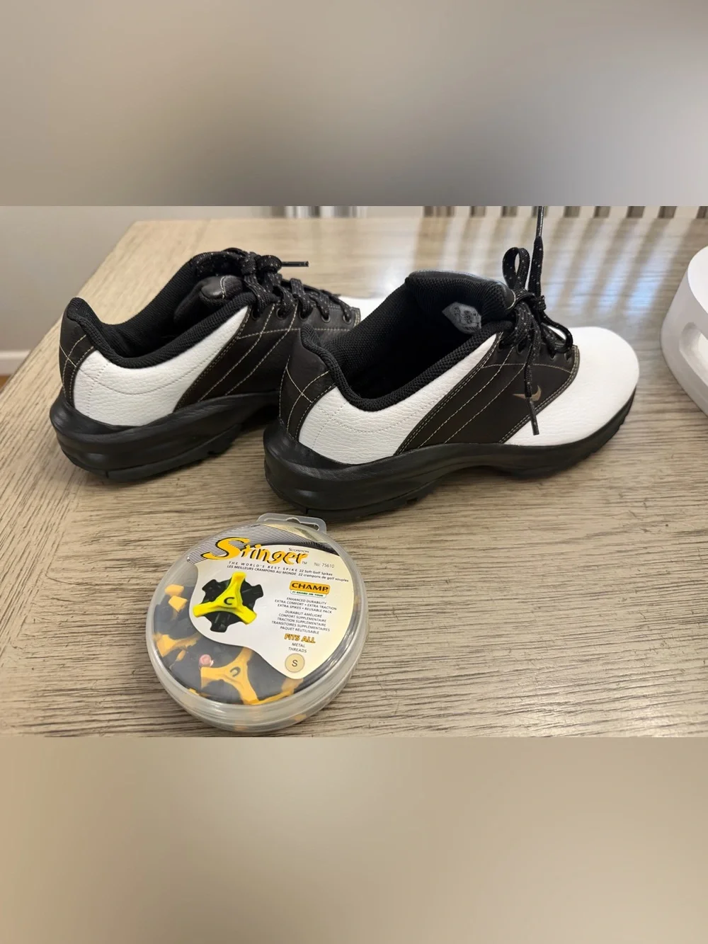Nike Youth Golf Performance Saddle Shoes — BRAND NEW!